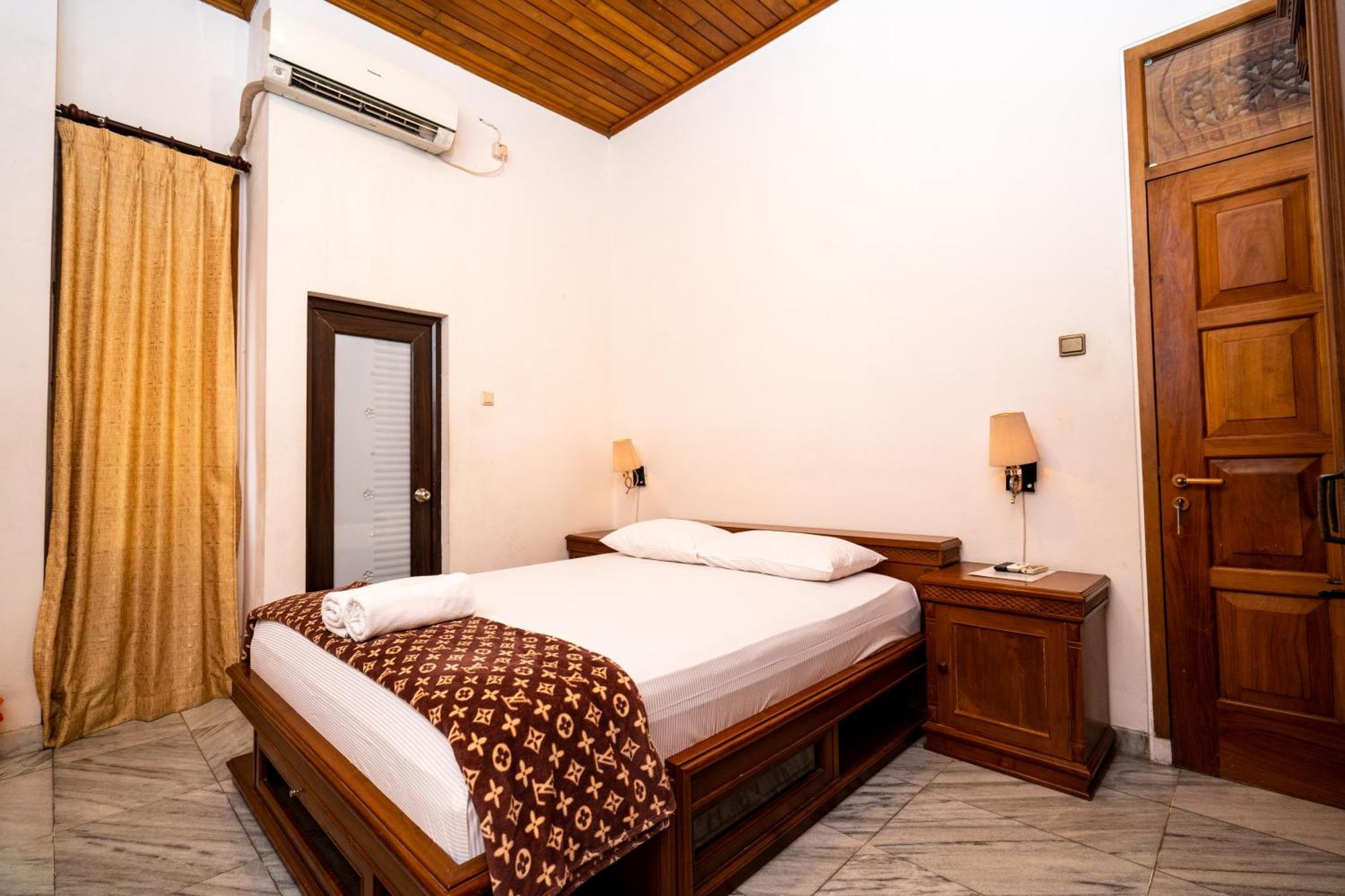 D Ajenk Boutique Guesthouse Kejayan Exterior photo