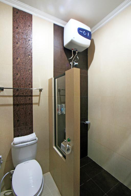 D Ajenk Boutique Guesthouse Kejayan Room photo