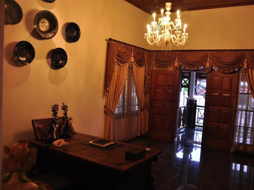 D Ajenk Boutique Guesthouse Kejayan Exterior photo